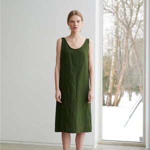 Linenfox Monstera Linen Dress in Forest Green